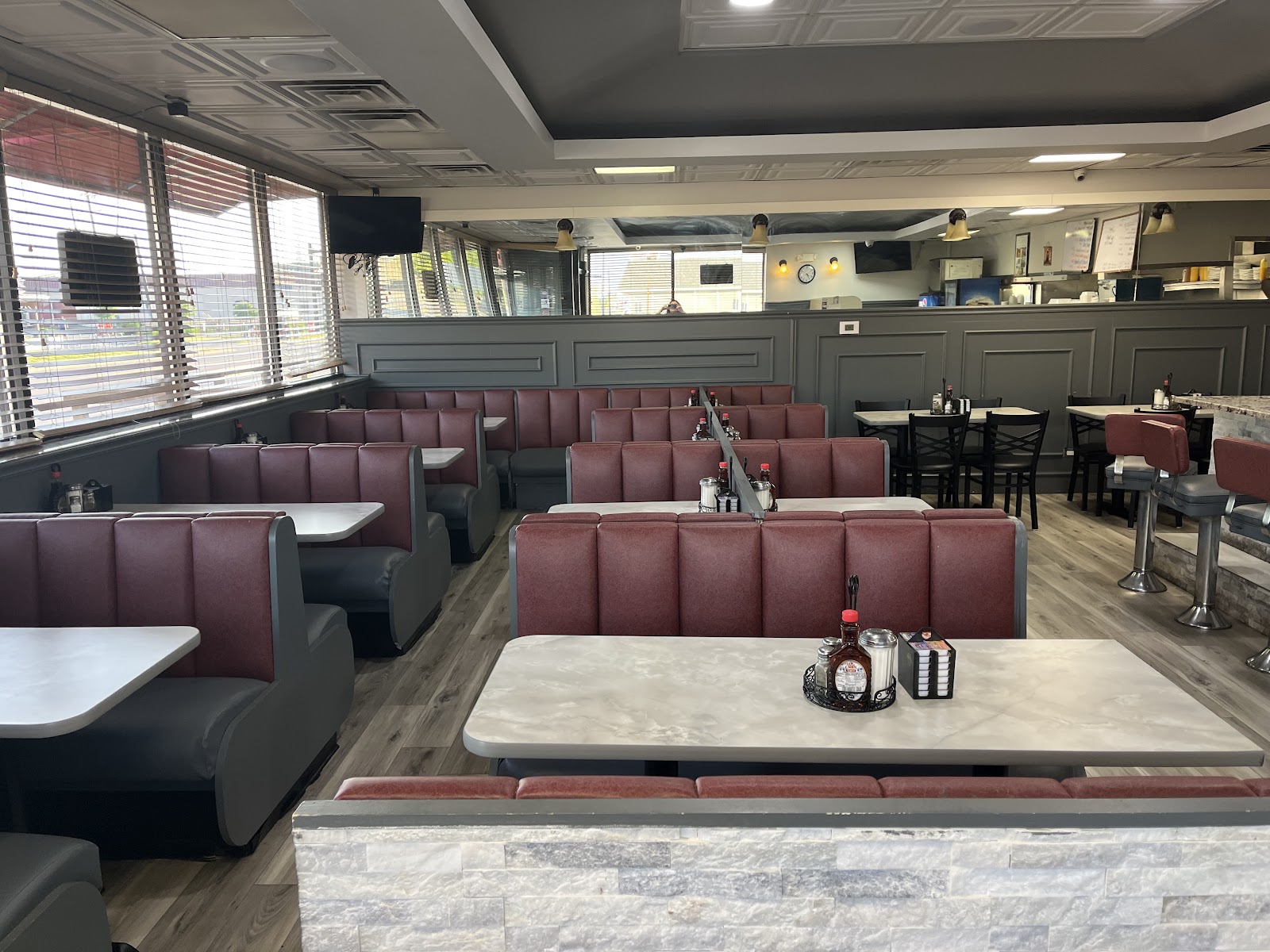 Earl's Diner — photo