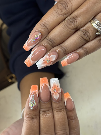 Nails 4 "U" — photo