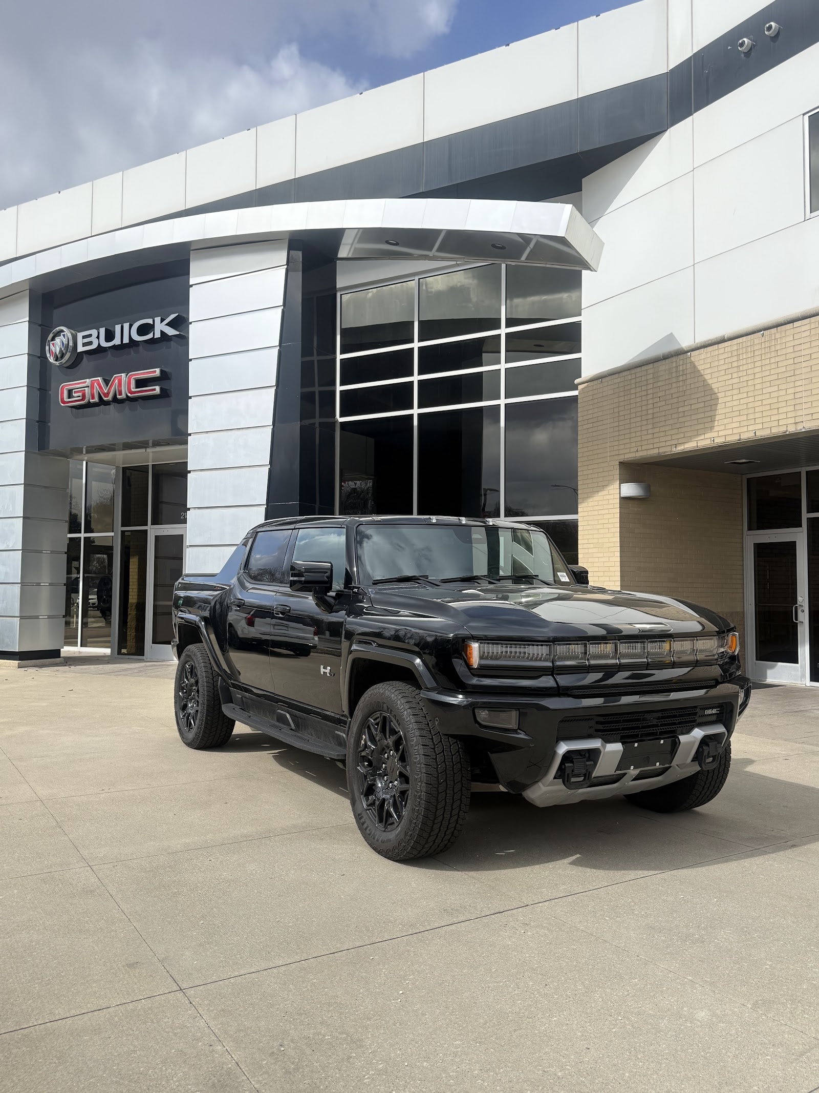 Les Stanford Buick GMC in Ferndale