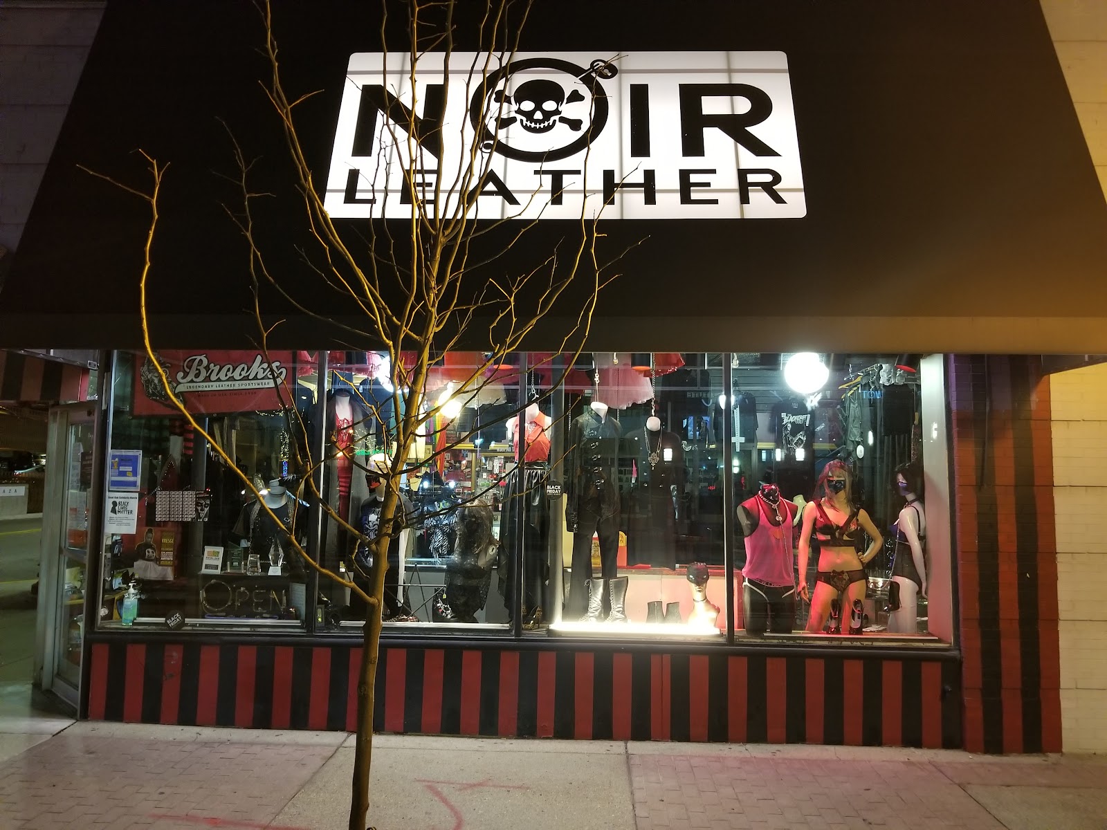 Noir Leather — photo